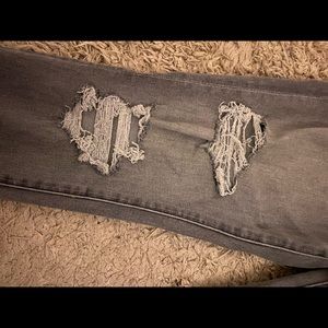 Grey skinny AE jeans
